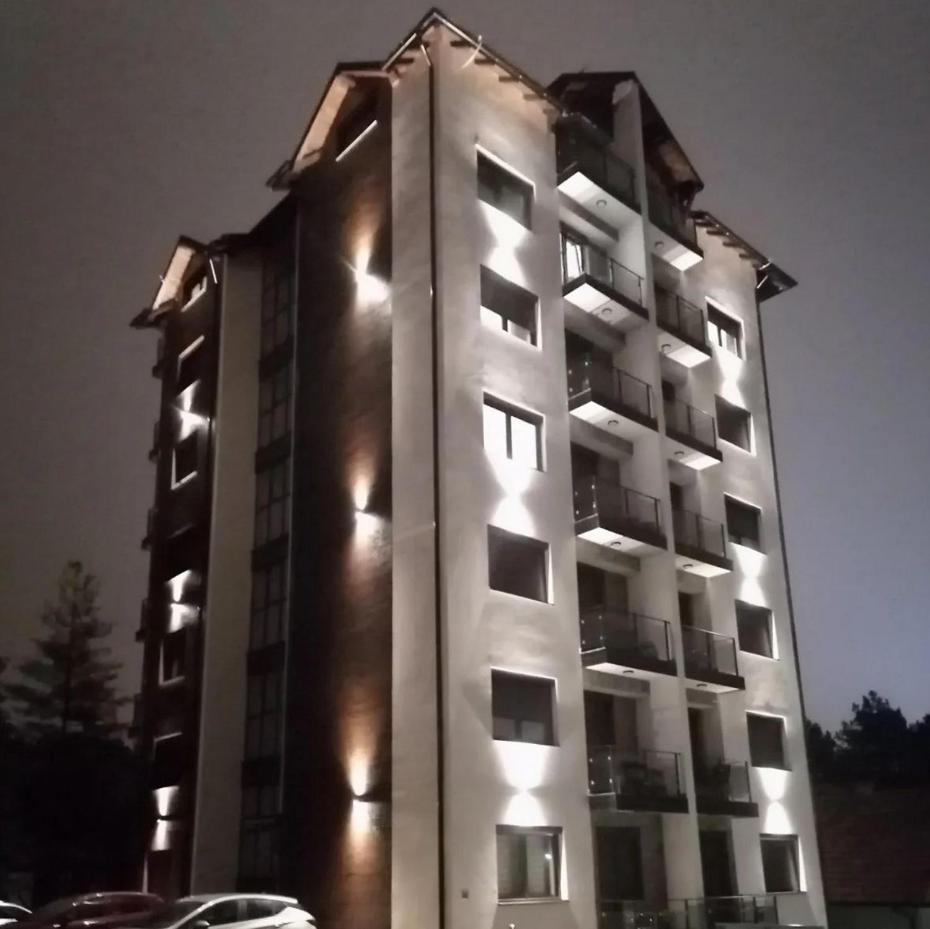 Cica Apartment *
